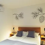 Morenia Hotel