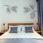 Morenia Hotel