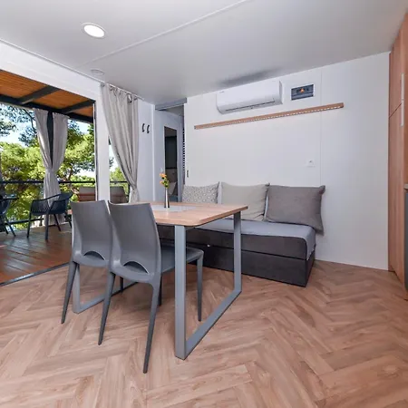 Hotel Morenia Podaca