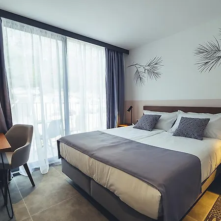 Morenia Hotel