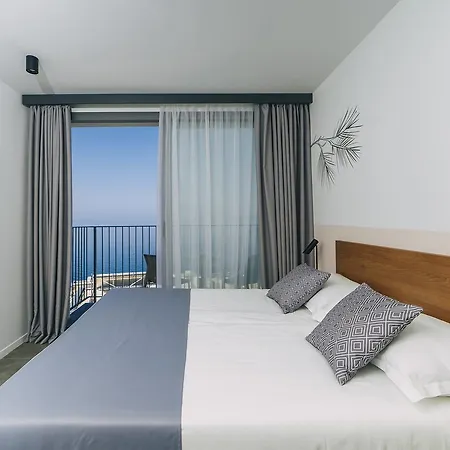 فندق Morenia 4*